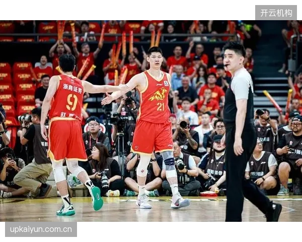 胡金秋在总决赛中展现高效终结能力，成为广厦低位进攻唯一稳定支点。